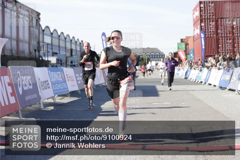 03.10.2025 - Köhlbrandbrückenlauf Jannik Wohlers http://msf.ph/oto/9100924 03.10.2025 12:57:08 Ziel 4042, 4068, 4080, 4086, 5699, 5846, 5898, 6417, 6629, 6819 meine-sportfotos.de