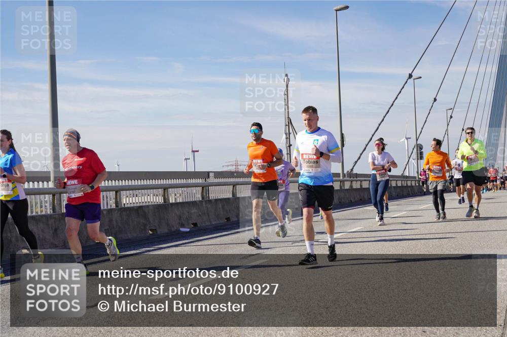 03.10.2025 - Köhlbrandbrückenlauf Michael Burmester http://msf.ph/oto/9100927 03.10.2025 12:46:25 Position 2 6083 meine-sportfotos.de