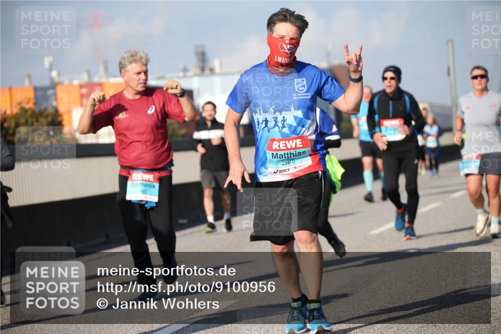 03.10.2025 - Köhlbrandbrückenlauf Jannik Wohlers http://msf.ph/oto/9100956 03.10.2025 10:03:17 Position 3 15, 687, 2675 meine-sportfotos.de