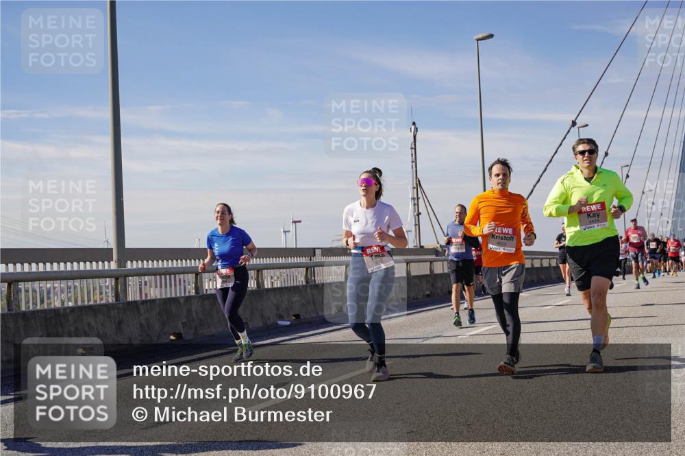 03.10.2025 - Köhlbrandbrückenlauf Michael Burmester http://msf.ph/oto/9100967 03.10.2025 12:46:28 Position 2 4502, 4429 meine-sportfotos.de