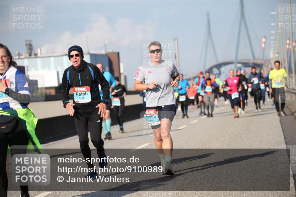 03.10.2025 - Köhlbrandbrückenlauf Jannik Wohlers http://msf.ph/oto/9100989 03.10.2025 10:03:19 Position 3 23, 3116, 1846 meine-sportfotos.de