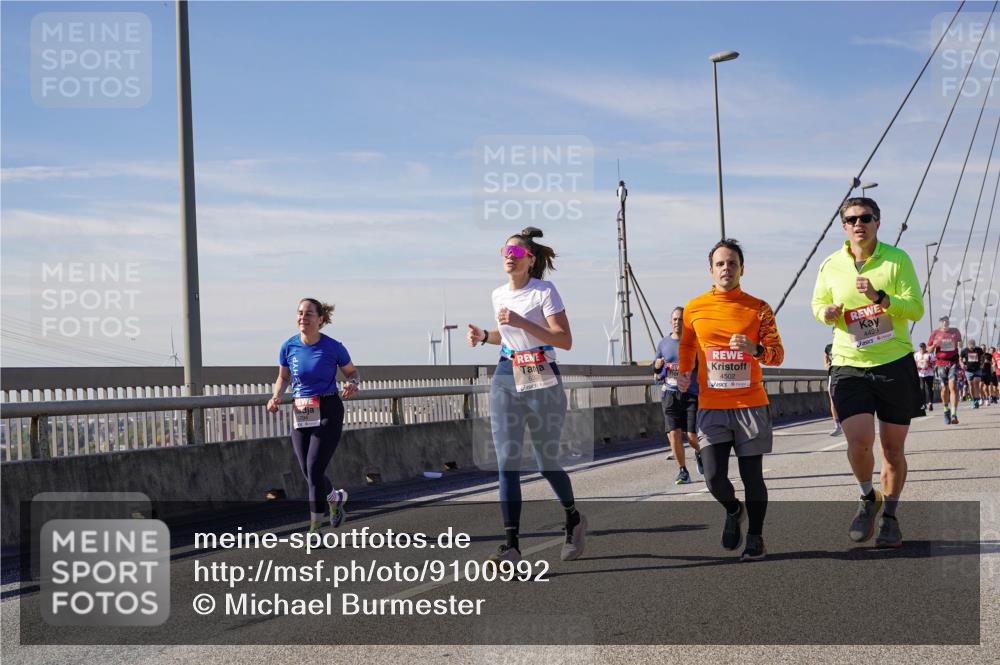 03.10.2025 - Köhlbrandbrückenlauf Michael Burmester http://msf.ph/oto/9100992 03.10.2025 12:46:28 Position 2 4502, 4429 meine-sportfotos.de