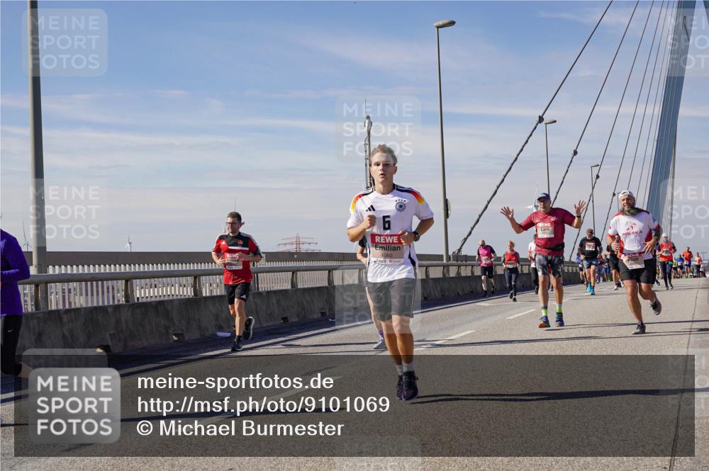 03.10.2025 - Köhlbrandbrückenlauf Michael Burmester http://msf.ph/oto/9101069 03.10.2025 12:46:32 Position 2 36, 4580 meine-sportfotos.de