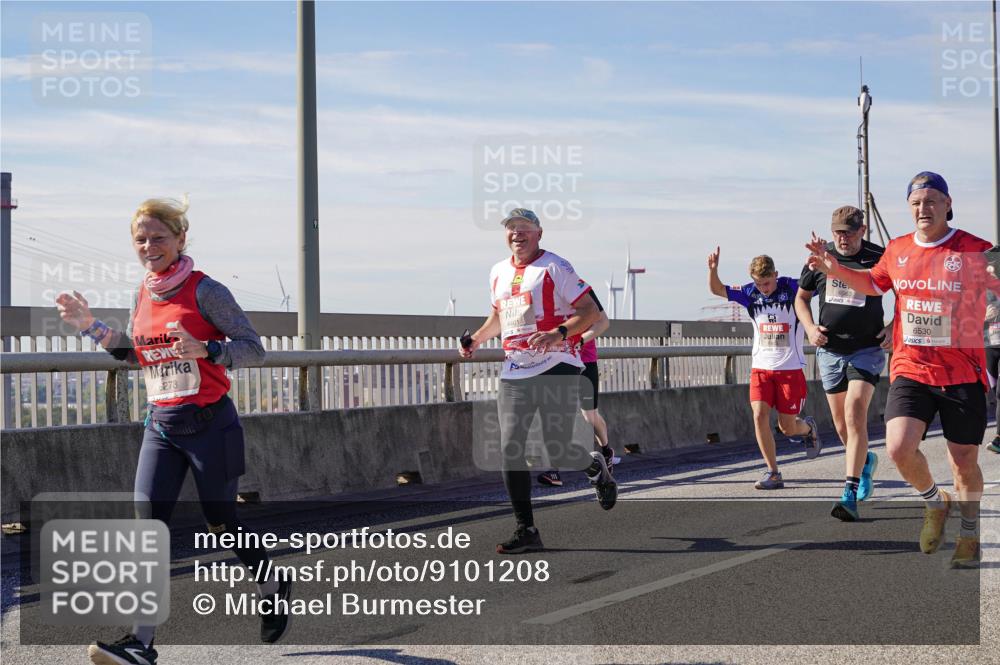 03.10.2025 - Köhlbrandbrückenlauf Michael Burmester http://msf.ph/oto/9101208 03.10.2025 12:46:39 Position 2 6273, 4401, 6563, 6530 meine-sportfotos.de