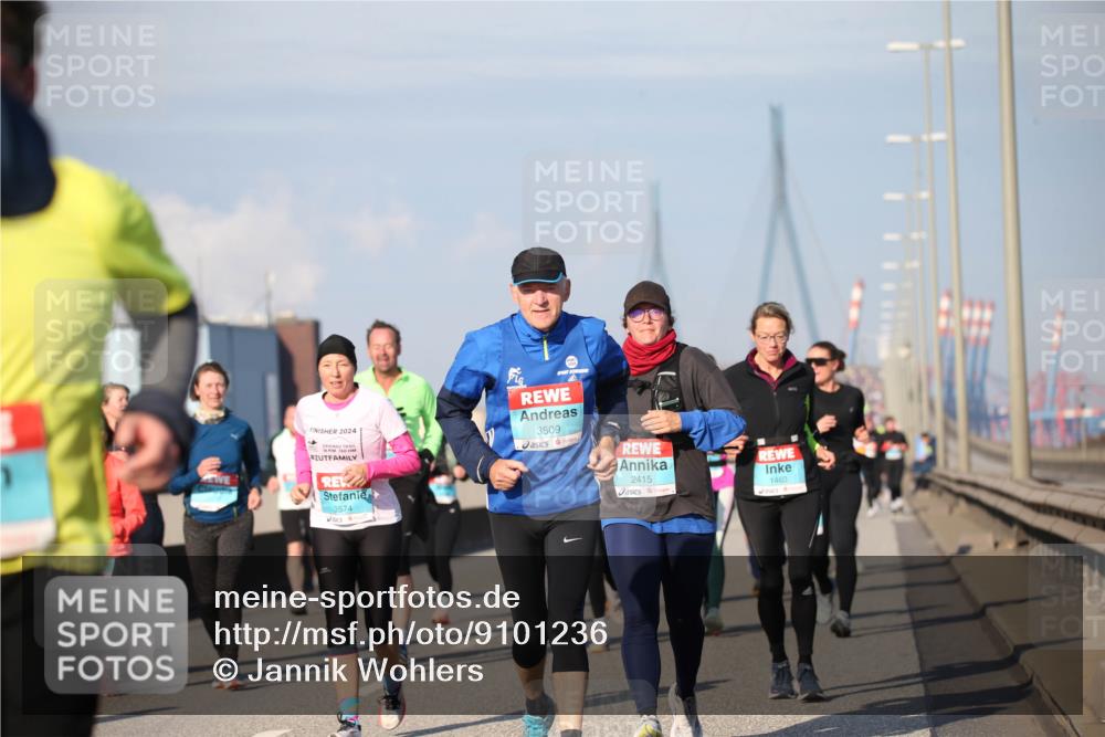 03.10.2025 - Köhlbrandbrückenlauf Jannik Wohlers http://msf.ph/oto/9101236 03.10.2025 10:03:35 Position 3 2024, 16, 760, 3574, 3509, 2415, 1463, 108 meine-sportfotos.de
