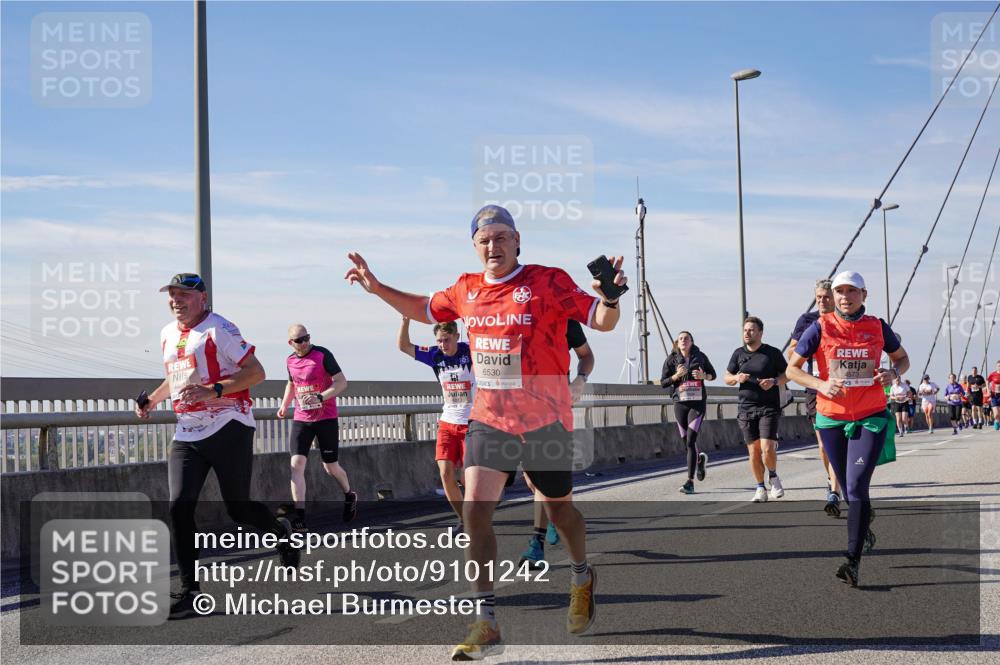 03.10.2025 - Köhlbrandbrückenlauf Michael Burmester http://msf.ph/oto/9101242 03.10.2025 12:46:40 Position 2 6530 meine-sportfotos.de