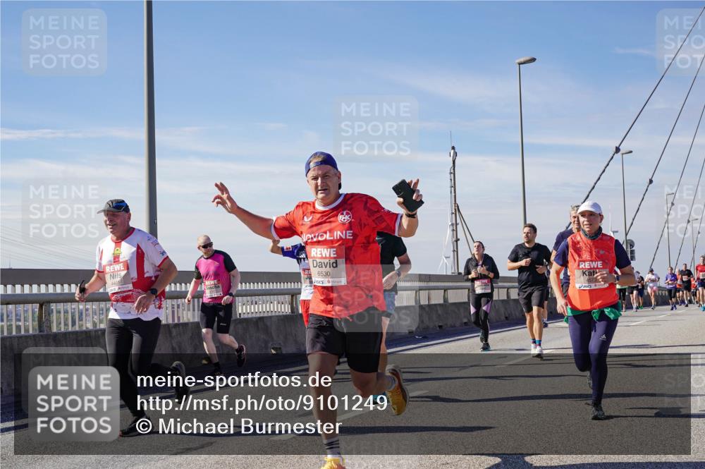 03.10.2025 - Köhlbrandbrückenlauf Michael Burmester http://msf.ph/oto/9101249 03.10.2025 12:46:40 Position 2 6530, 44014, 4573 meine-sportfotos.de