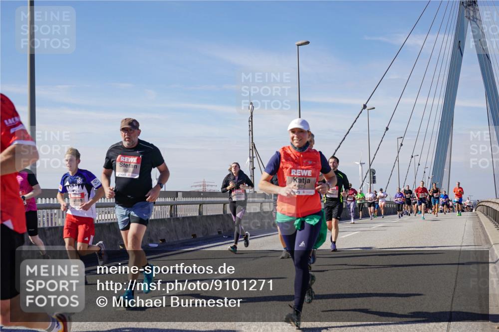 03.10.2025 - Köhlbrandbrückenlauf Michael Burmester http://msf.ph/oto/9101271 03.10.2025 12:46:41 Position 2 573 meine-sportfotos.de