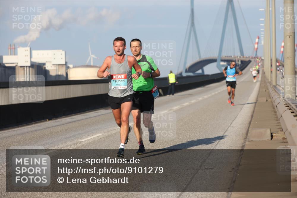 03.10.2025 - Köhlbrandbrückenlauf Lena Gebhardt http://msf.ph/oto/9101279 03.10.2025 09:36:32 Position 2 1022 meine-sportfotos.de
