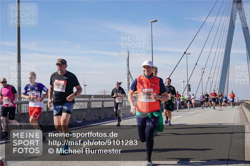 03.10.2025 - Köhlbrandbrückenlauf Michael Burmester http://msf.ph/oto/9101283 03.10.2025 12:46:41 Position 2 6563, 4573 meine-sportfotos.de