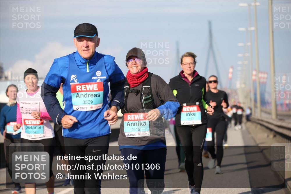 03.10.2025 - Köhlbrandbrückenlauf Jannik Wohlers http://msf.ph/oto/9101306 03.10.2025 10:03:37 Position 3 2024, 3574, 2000, 3509, 2415, 1463 meine-sportfotos.de