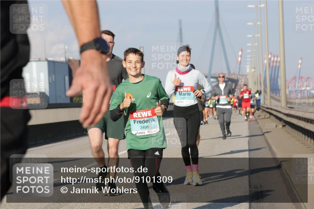 03.10.2025 - Köhlbrandbrückenlauf Jannik Wohlers http://msf.ph/oto/9101309 03.10.2025 09:48:56 Position 3 3498, 3227 meine-sportfotos.de