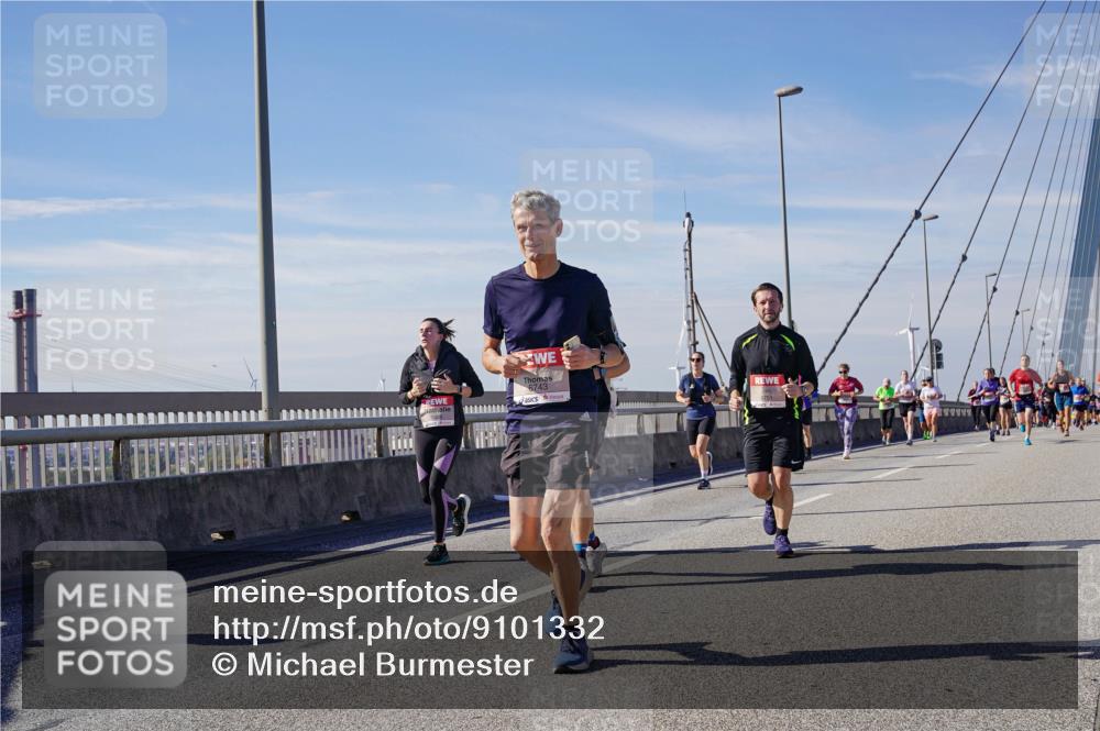 03.10.2025 - Köhlbrandbrückenlauf Michael Burmester http://msf.ph/oto/9101332 03.10.2025 12:46:42 Position 2 111, 6743 meine-sportfotos.de