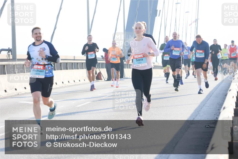 03.10.2025 - Köhlbrandbrückenlauf Strokosch-Dieckow http://msf.ph/oto/9101343 03.10.2025 09:20:52 Position 1 2879, 1300, 1251 meine-sportfotos.de