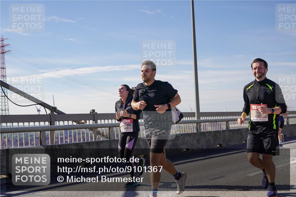 03.10.2025 - Köhlbrandbrückenlauf Michael Burmester http://msf.ph/oto/9101367 03.10.2025 12:46:44 Position 2 5258, 6751 meine-sportfotos.de