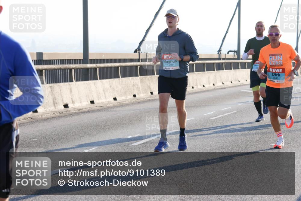 03.10.2025 - Köhlbrandbrückenlauf Strokosch-Dieckow http://msf.ph/oto/9101389 03.10.2025 09:21:03 Position 1 1150, 3043 meine-sportfotos.de