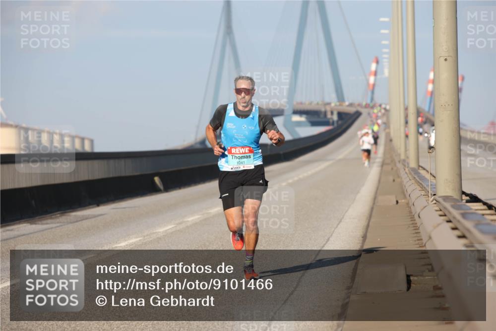 03.10.2025 - Köhlbrandbrückenlauf Lena Gebhardt http://msf.ph/oto/9101466 03.10.2025 09:36:38 Position 2 1041 meine-sportfotos.de