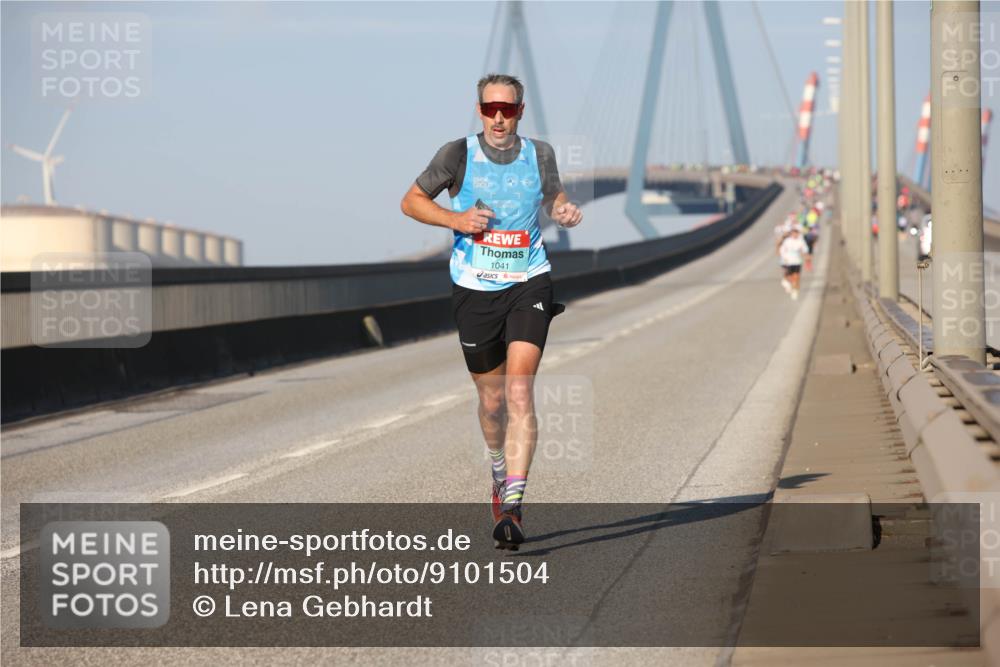 03.10.2025 - Köhlbrandbrückenlauf Lena Gebhardt http://msf.ph/oto/9101504 03.10.2025 09:36:39 Position 2 1041, 771 meine-sportfotos.de