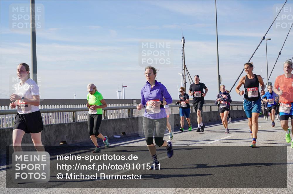 03.10.2025 - Köhlbrandbrückenlauf Michael Burmester http://msf.ph/oto/9101511 03.10.2025 12:46:51 Position 2 188 meine-sportfotos.de