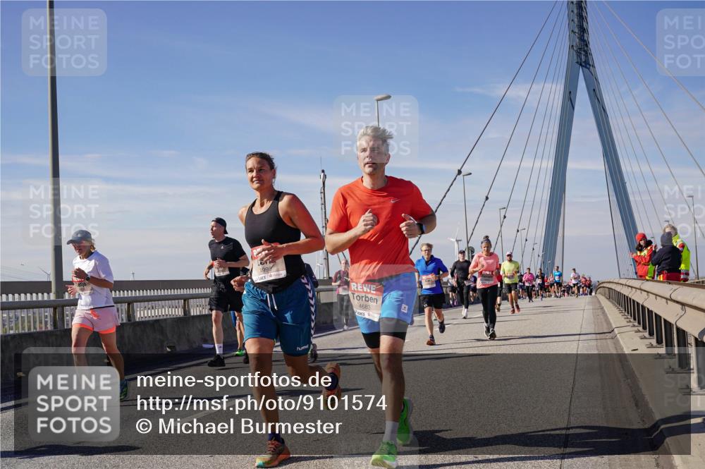 03.10.2025 - Köhlbrandbrückenlauf Michael Burmester http://msf.ph/oto/9101574 03.10.2025 12:46:53 Position 2 4999, 4683 meine-sportfotos.de