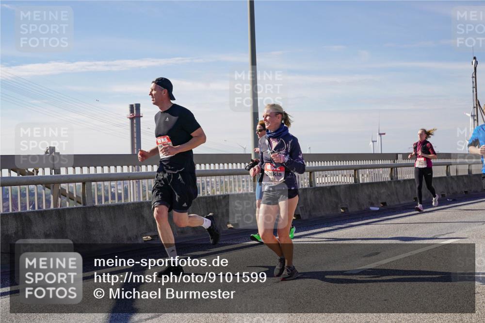 03.10.2025 - Köhlbrandbrückenlauf Michael Burmester http://msf.ph/oto/9101599 03.10.2025 12:46:55 Position 2  meine-sportfotos.de