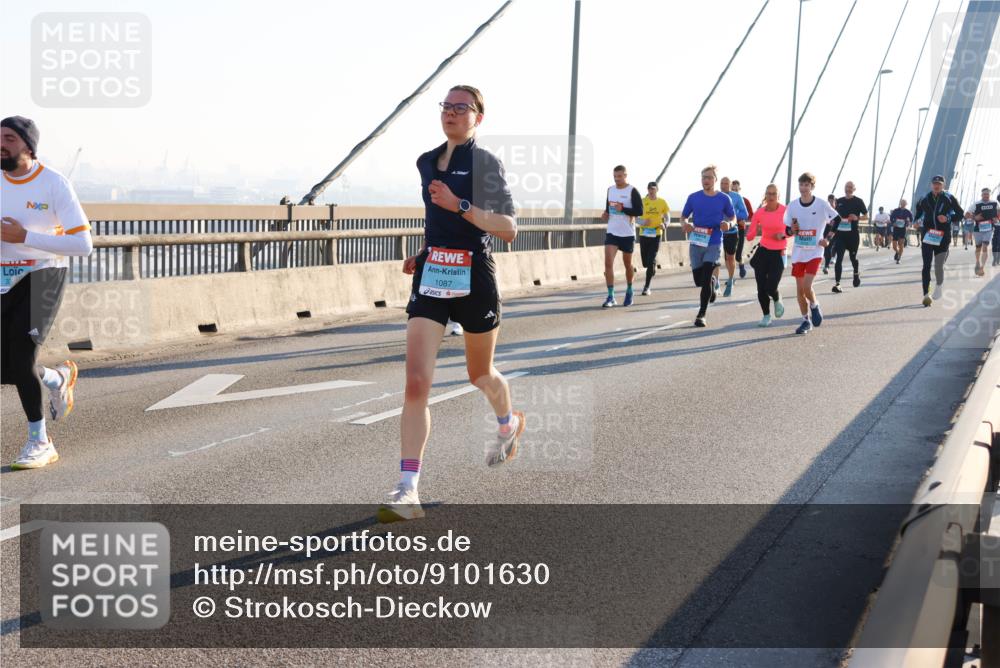 03.10.2025 - Köhlbrandbrückenlauf Strokosch-Dieckow http://msf.ph/oto/9101630 03.10.2025 09:21:49 Position 1 1087 meine-sportfotos.de