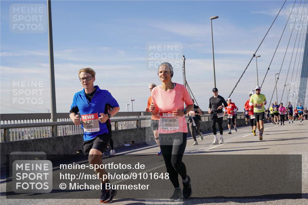 03.10.2025 - Köhlbrandbrückenlauf Michael Burmester http://msf.ph/oto/9101648 03.10.2025 12:46:56 Position 2 4998, 4933 meine-sportfotos.de