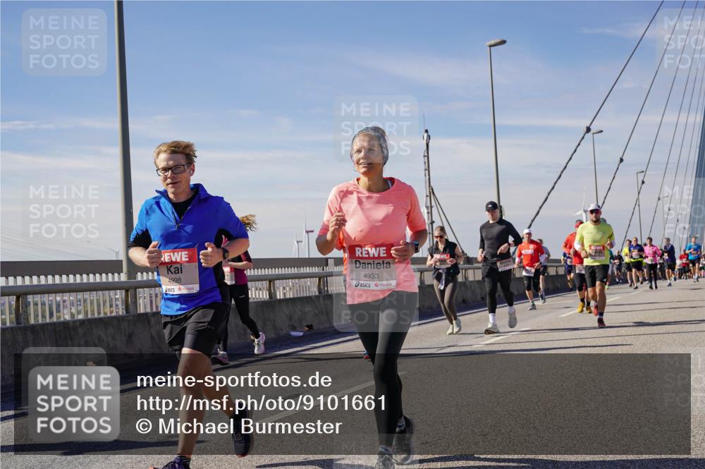 03.10.2025 - Köhlbrandbrückenlauf Michael Burmester http://msf.ph/oto/9101661 03.10.2025 12:46:56 Position 2 4998, 4933 meine-sportfotos.de