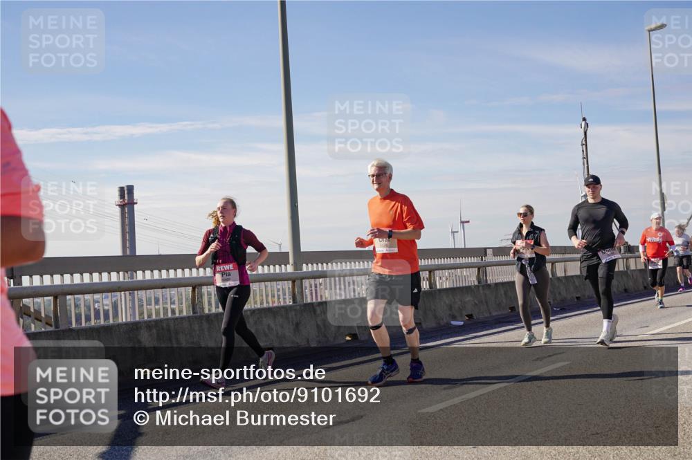 03.10.2025 - Köhlbrandbrückenlauf Michael Burmester http://msf.ph/oto/9101692 03.10.2025 12:46:57 Position 2 4176, 6 meine-sportfotos.de