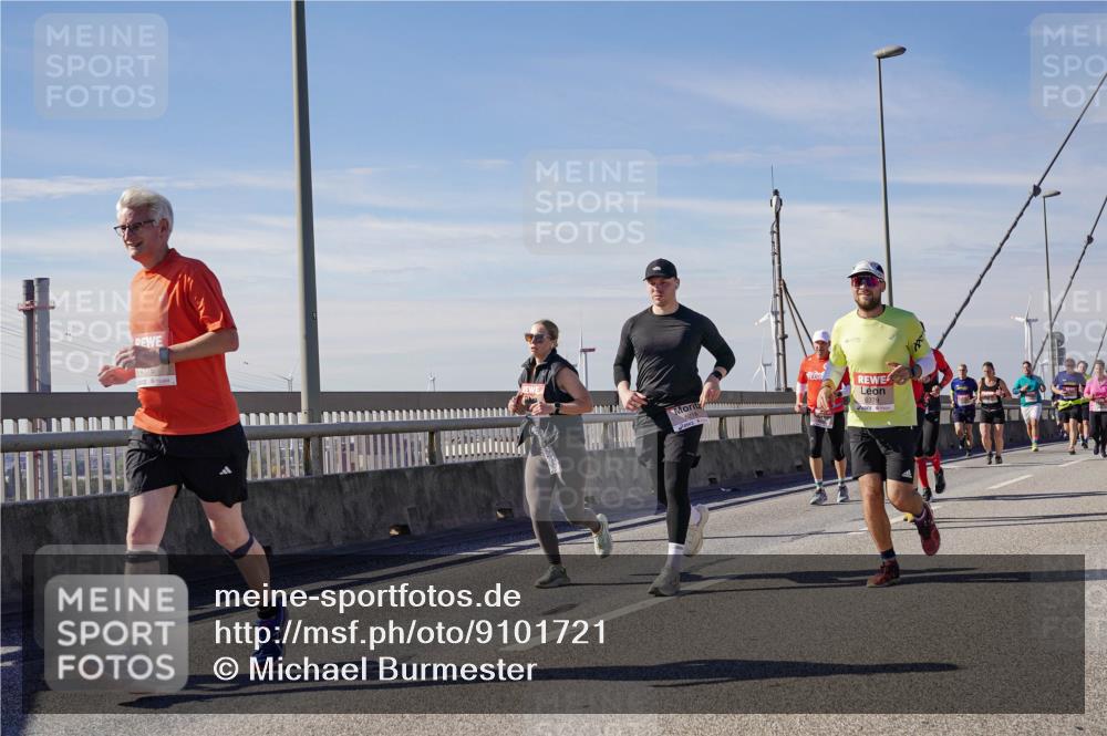 03.10.2025 - Köhlbrandbrückenlauf Michael Burmester http://msf.ph/oto/9101721 03.10.2025 12:46:58 Position 2 6379 meine-sportfotos.de