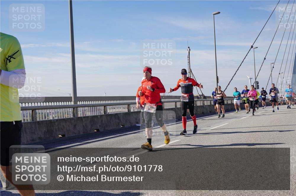 03.10.2025 - Köhlbrandbrückenlauf Michael Burmester http://msf.ph/oto/9101778 03.10.2025 12:47:00 Position 2  meine-sportfotos.de