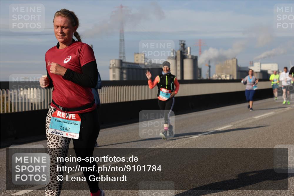 03.10.2025 - Köhlbrandbrückenlauf Lena Gebhardt http://msf.ph/oto/9101784 03.10.2025 10:11:43 Position 2 2148 meine-sportfotos.de