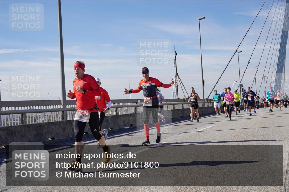 03.10.2025 - Köhlbrandbrückenlauf Michael Burmester http://msf.ph/oto/9101800 03.10.2025 12:47:01 Position 2 6272 meine-sportfotos.de
