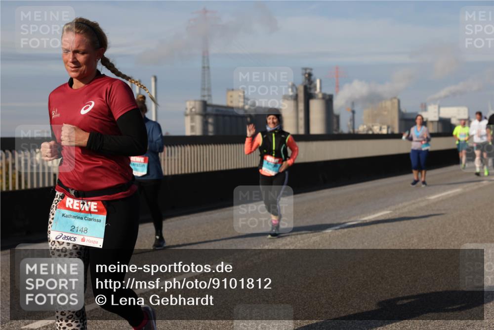 03.10.2025 - Köhlbrandbrückenlauf Lena Gebhardt http://msf.ph/oto/9101812 03.10.2025 10:11:43 Position 2 2148 meine-sportfotos.de