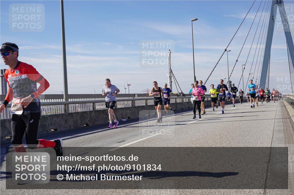 03.10.2025 - Köhlbrandbrückenlauf Michael Burmester http://msf.ph/oto/9101834 03.10.2025 12:47:02 Position 2  meine-sportfotos.de