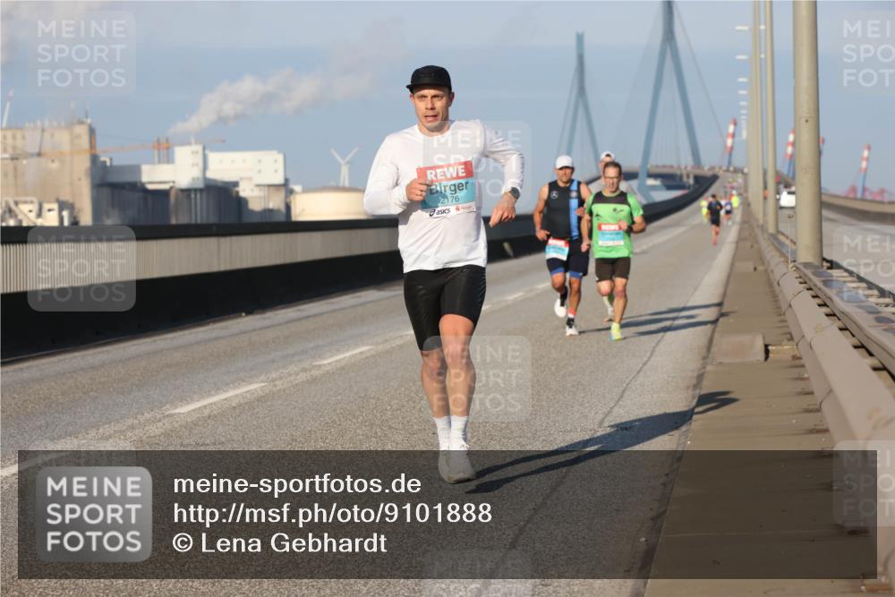 03.10.2025 - Köhlbrandbrückenlauf Lena Gebhardt http://msf.ph/oto/9101888 03.10.2025 09:37:05 Position 2 2176 meine-sportfotos.de