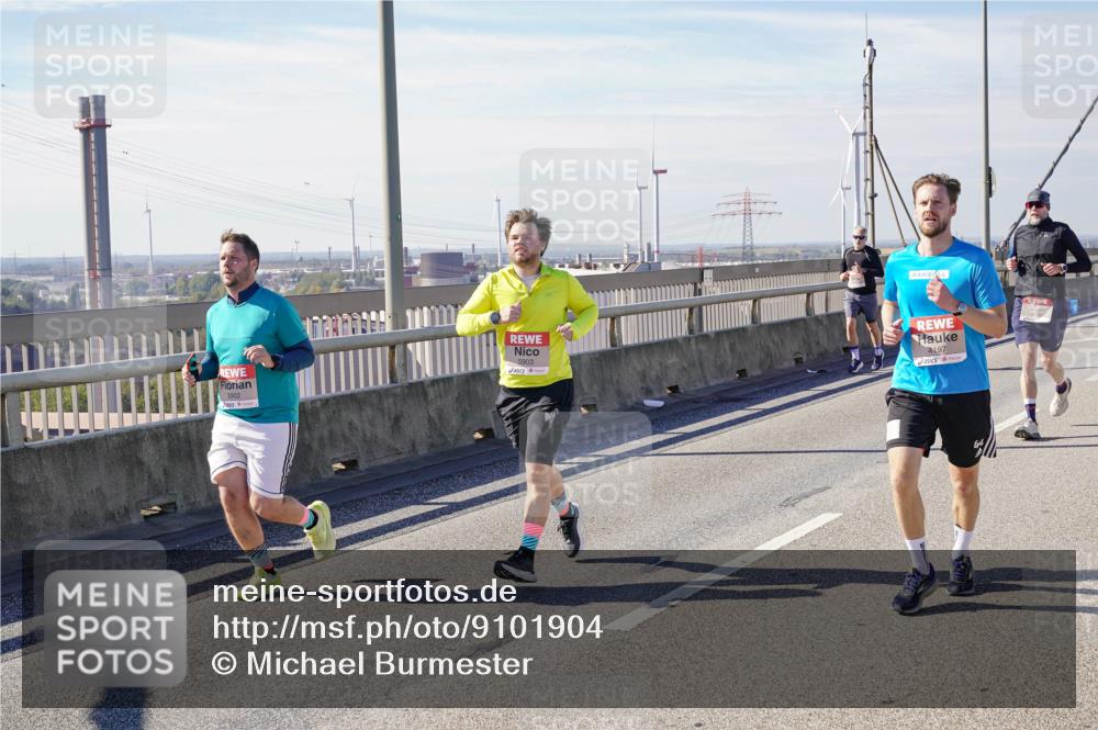 03.10.2025 - Köhlbrandbrückenlauf Michael Burmester http://msf.ph/oto/9101904 03.10.2025 12:47:08 Position 2 5902, 5903, 4197 meine-sportfotos.de