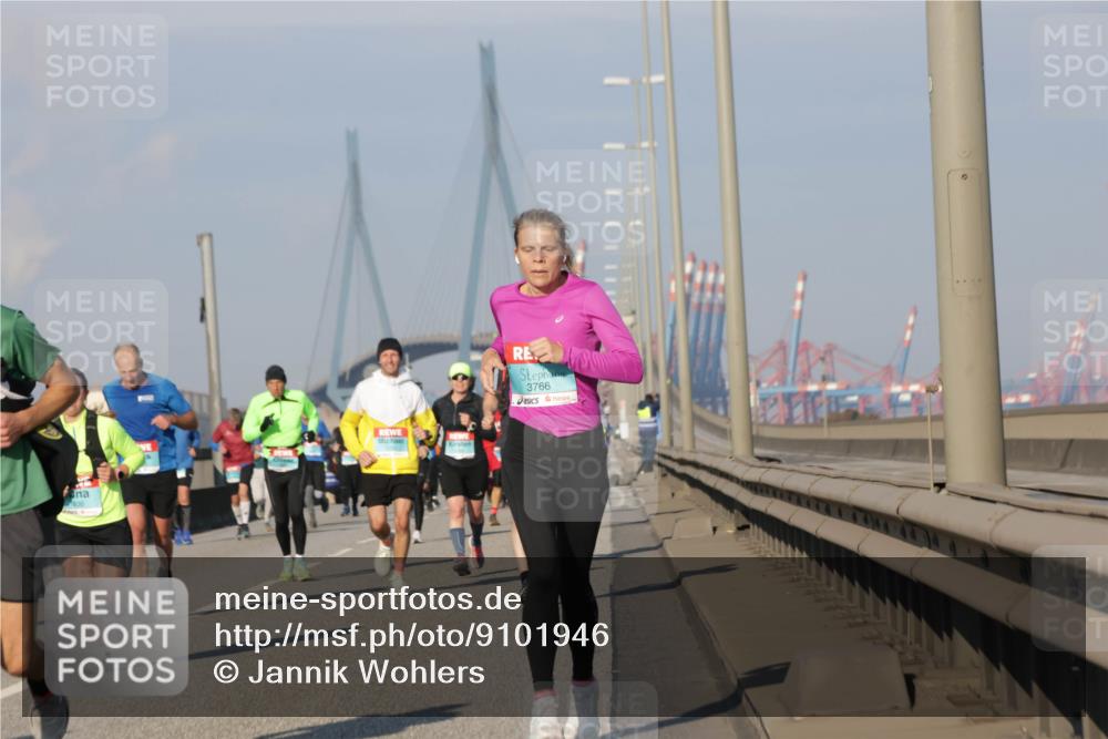 03.10.2025 - Köhlbrandbrückenlauf Jannik Wohlers http://msf.ph/oto/9101946 03.10.2025 09:49:17 Position 3 3766 meine-sportfotos.de