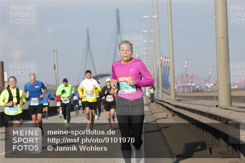 03.10.2025 - Köhlbrandbrückenlauf Jannik Wohlers http://msf.ph/oto/9101976 03.10.2025 09:49:18 Position 3 1836, 3766 meine-sportfotos.de