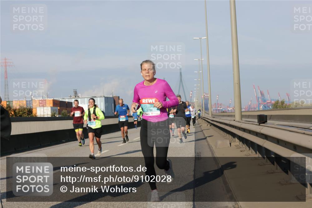 03.10.2025 - Köhlbrandbrückenlauf Jannik Wohlers http://msf.ph/oto/9102028 03.10.2025 09:49:20 Position 3 3766 meine-sportfotos.de
