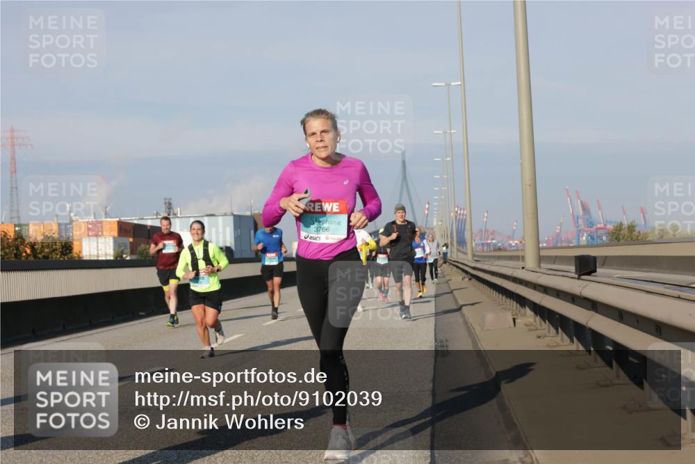03.10.2025 - Köhlbrandbrückenlauf Jannik Wohlers http://msf.ph/oto/9102039 03.10.2025 09:49:20 Position 3 3766 meine-sportfotos.de
