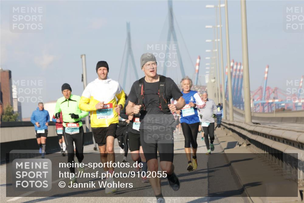 03.10.2025 - Köhlbrandbrückenlauf Jannik Wohlers http://msf.ph/oto/9102055 03.10.2025 09:49:21 Position 3 1091, 1702, 1025 meine-sportfotos.de