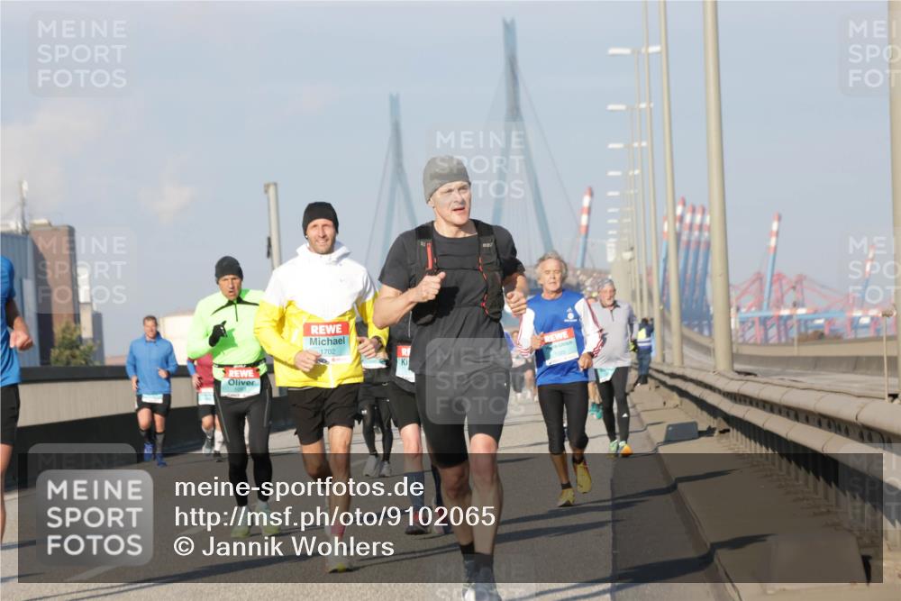03.10.2025 - Köhlbrandbrückenlauf Jannik Wohlers http://msf.ph/oto/9102065 03.10.2025 09:49:21 Position 3 1702, 1025 meine-sportfotos.de