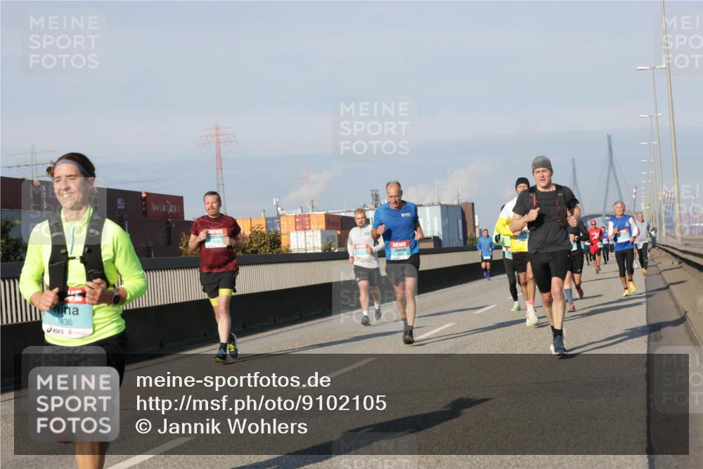 03.10.2025 - Köhlbrandbrückenlauf Jannik Wohlers http://msf.ph/oto/9102105 03.10.2025 09:49:23 Position 3 1836, 0 meine-sportfotos.de