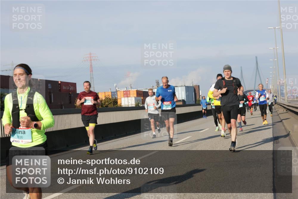 03.10.2025 - Köhlbrandbrückenlauf Jannik Wohlers http://msf.ph/oto/9102109 03.10.2025 09:49:23 Position 3 1836 meine-sportfotos.de