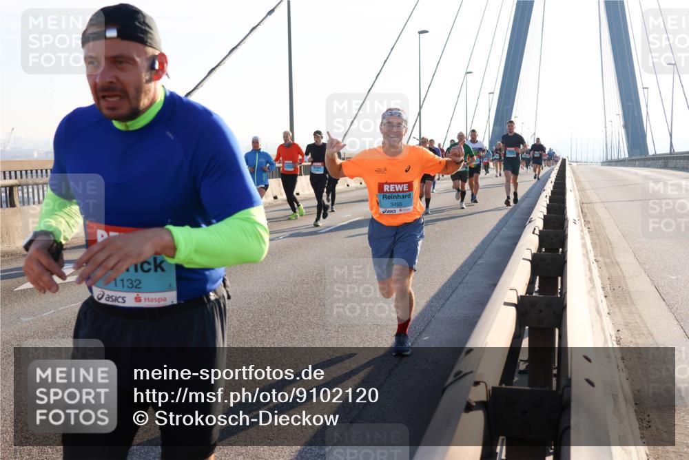 03.10.2025 - Köhlbrandbrückenlauf Strokosch-Dieckow http://msf.ph/oto/9102120 03.10.2025 09:23:06 Position 1 1132, 3495 meine-sportfotos.de