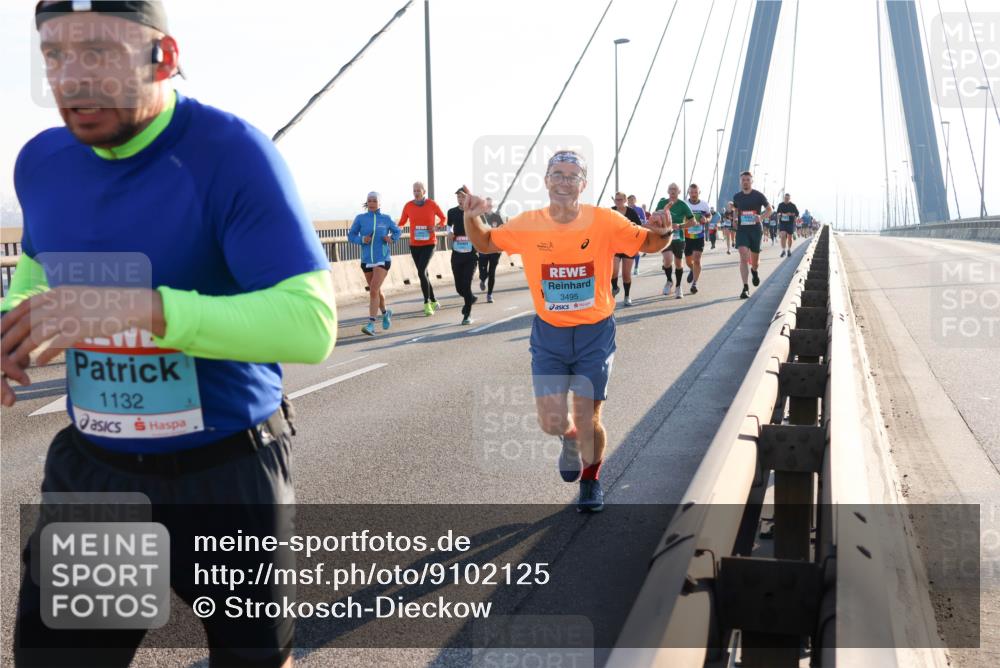 03.10.2025 - Köhlbrandbrückenlauf Strokosch-Dieckow http://msf.ph/oto/9102125 03.10.2025 09:23:06 Position 1 1132, 3495 meine-sportfotos.de