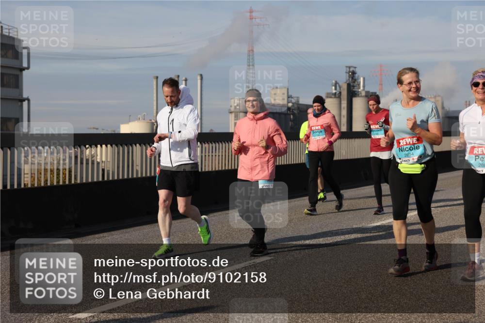 03.10.2025 - Köhlbrandbrückenlauf Lena Gebhardt http://msf.ph/oto/9102158 03.10.2025 10:11:51 Position 2 2894, 289 meine-sportfotos.de