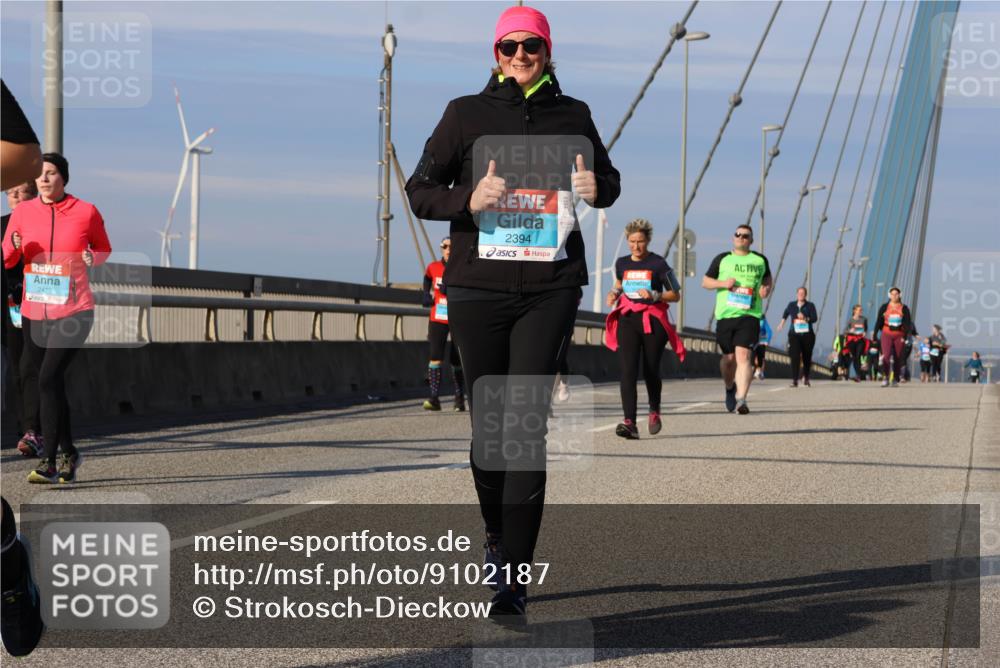 03.10.2025 - Köhlbrandbrückenlauf Strokosch-Dieckow http://msf.ph/oto/9102187 03.10.2025 10:08:25 Position 2 2429, 2394 meine-sportfotos.de