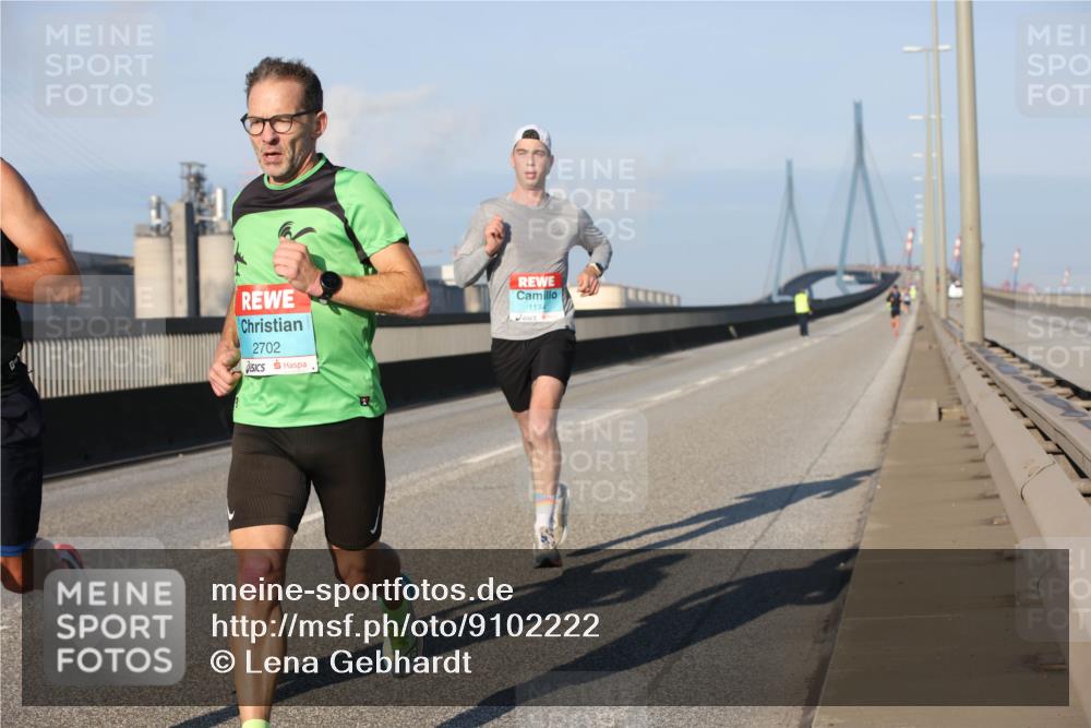 03.10.2025 - Köhlbrandbrückenlauf Lena Gebhardt http://msf.ph/oto/9102222 03.10.2025 09:37:10 Position 2 2702, 1174 meine-sportfotos.de